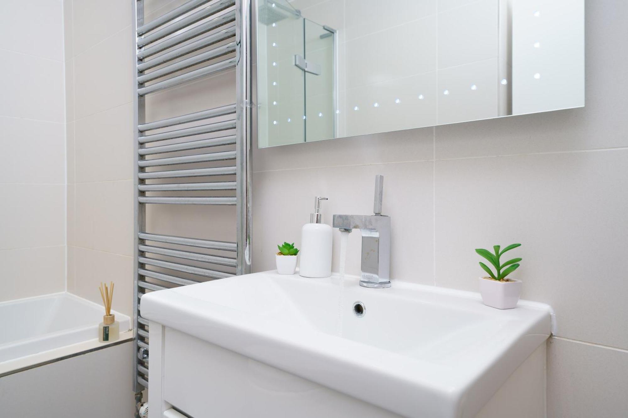 En-Suite Room In Zone 1 London Exterior foto